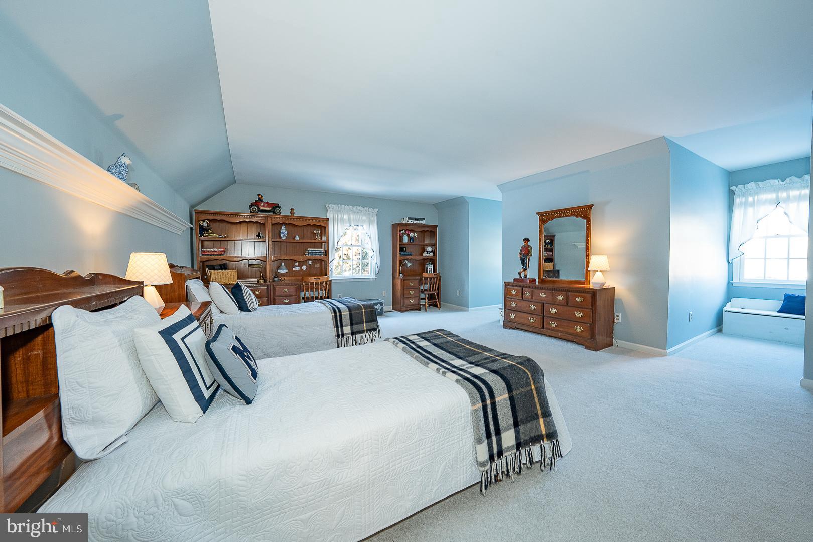 FOX RIDGE - Residential