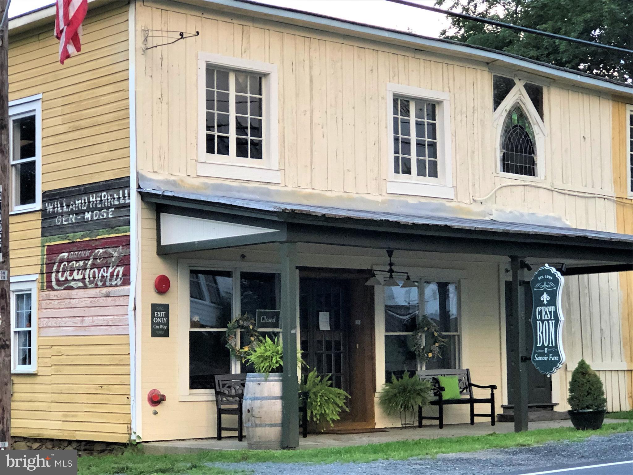 ROUND HILL - Residential