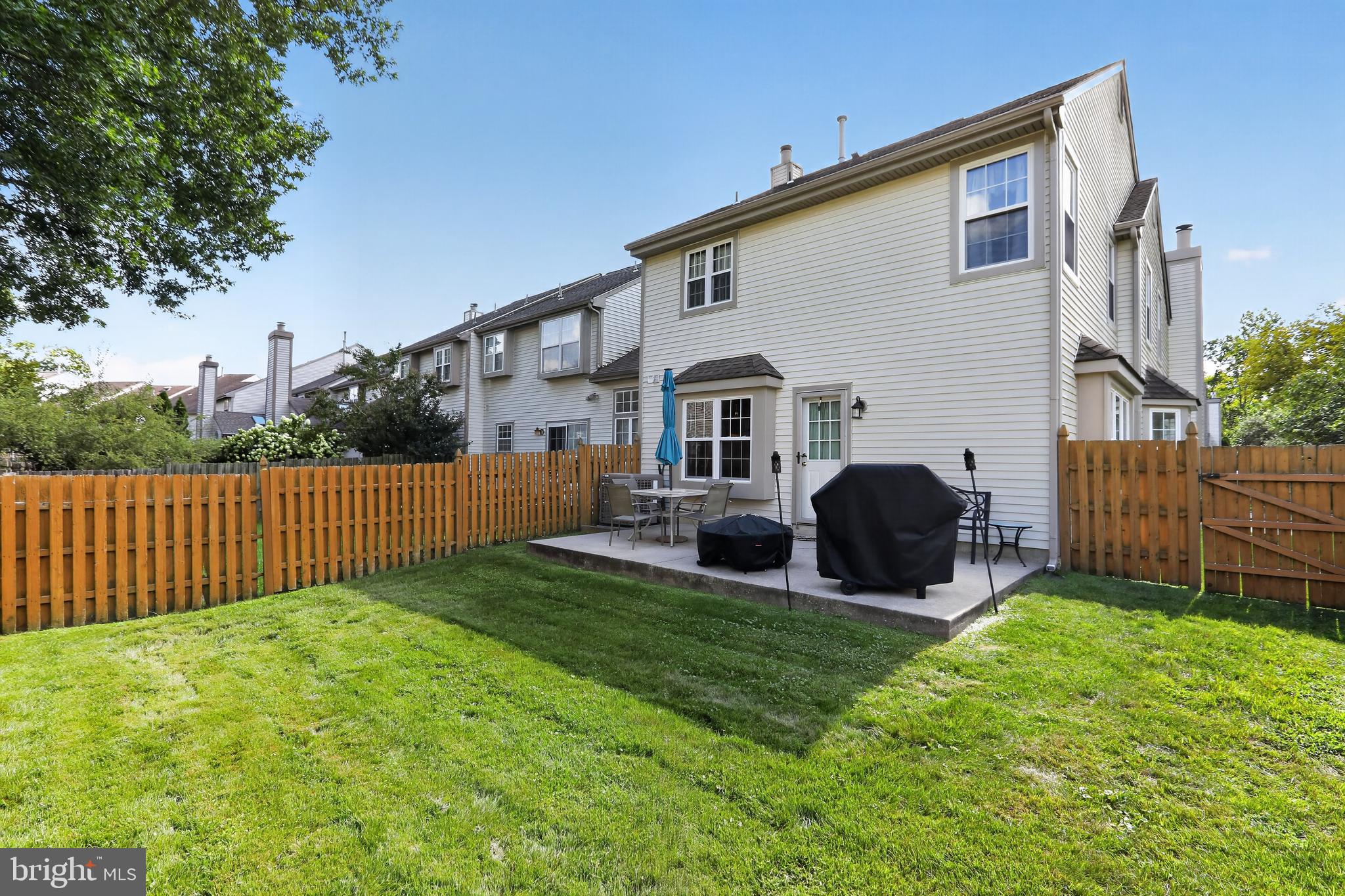 14 SANDHURST DRIVE