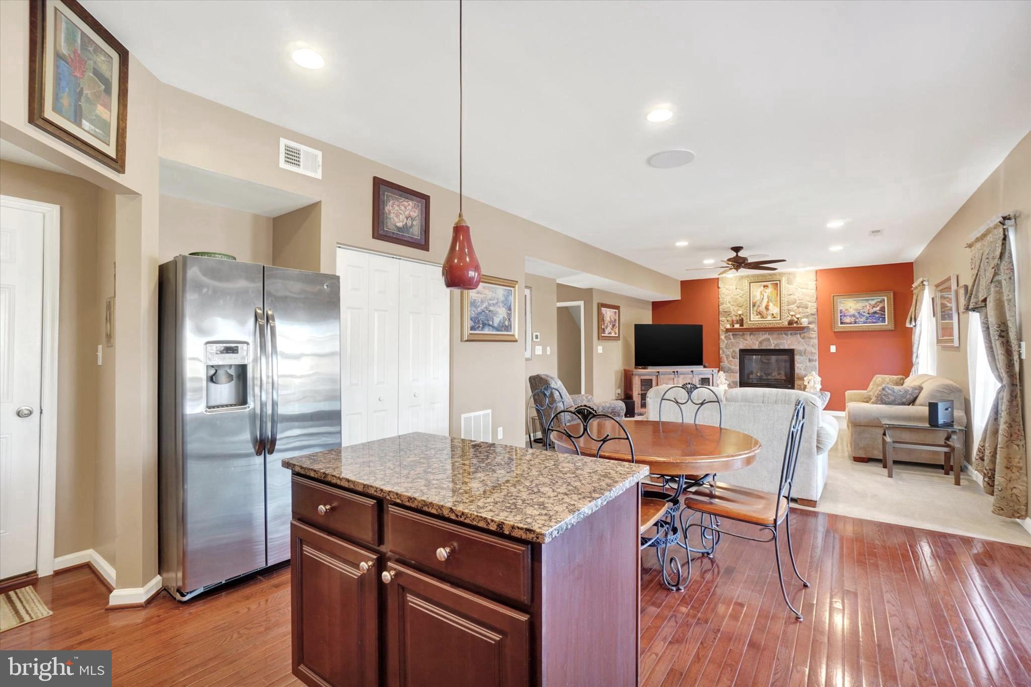 SOUTH POINTE - Residential