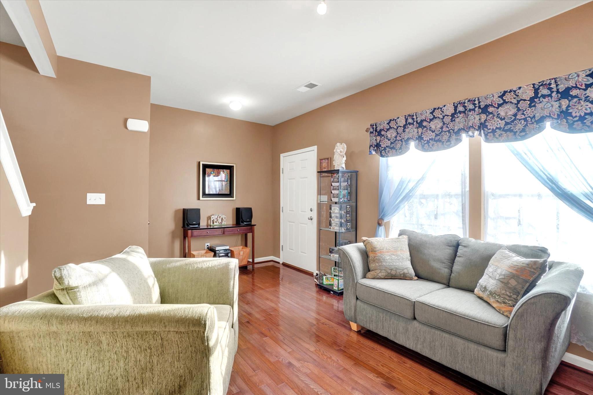 SOUTH POINTE - Residential