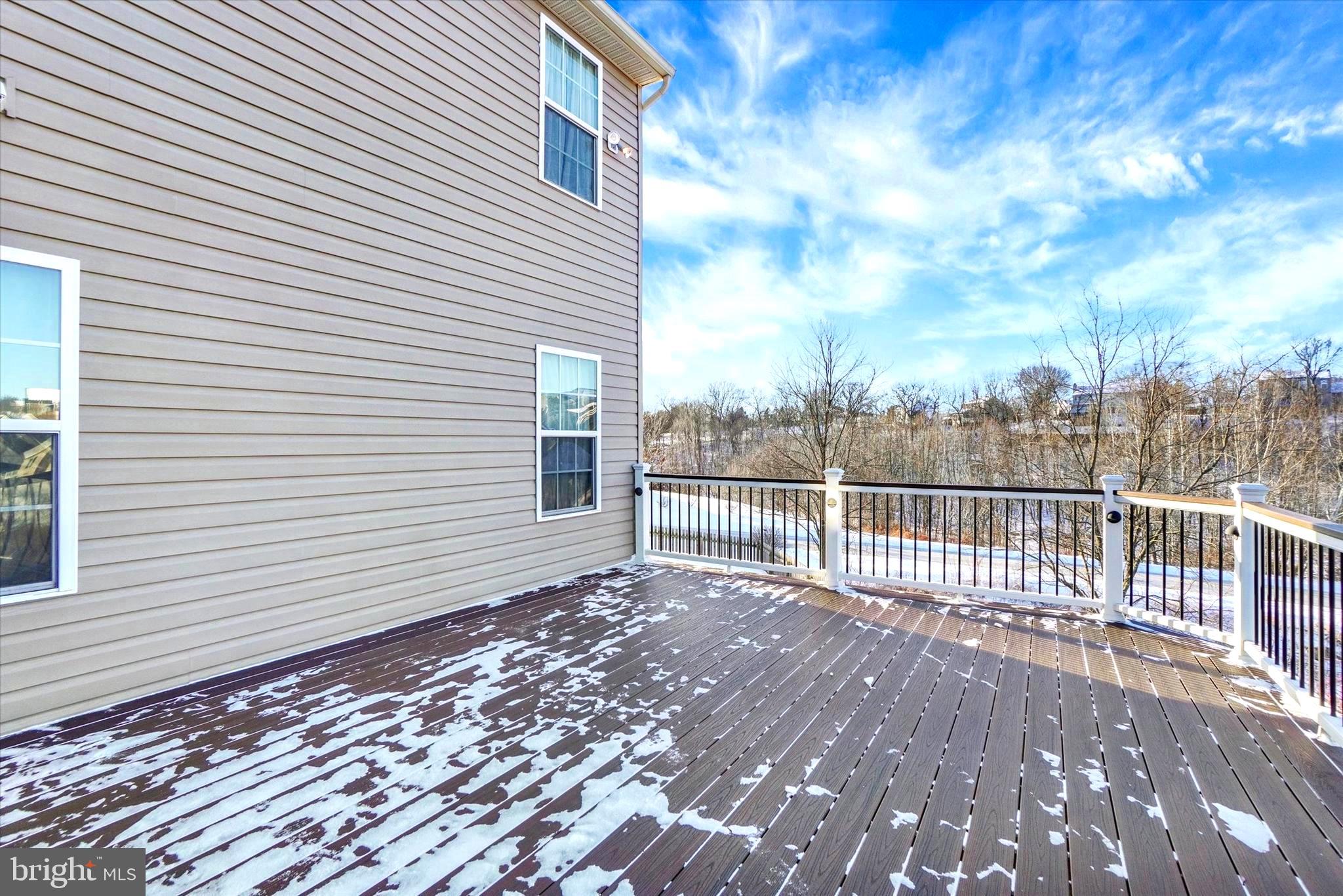 SOUTH POINTE - Residential