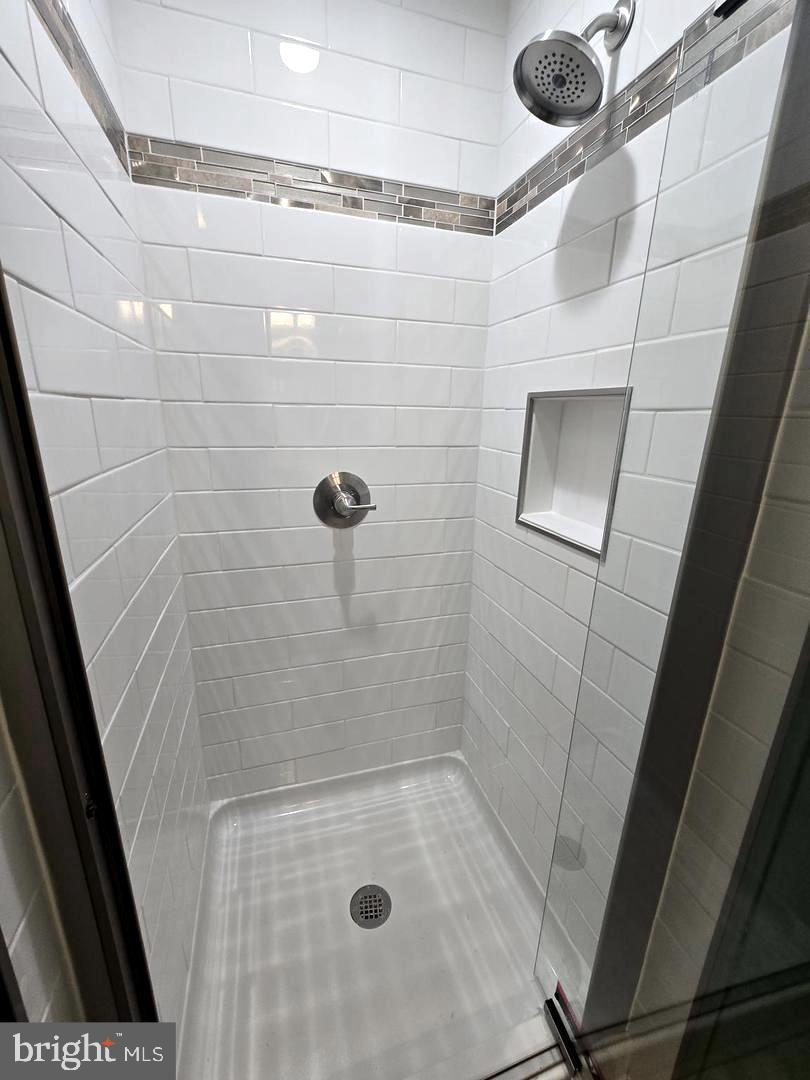 SOUTH POINTE - Residential