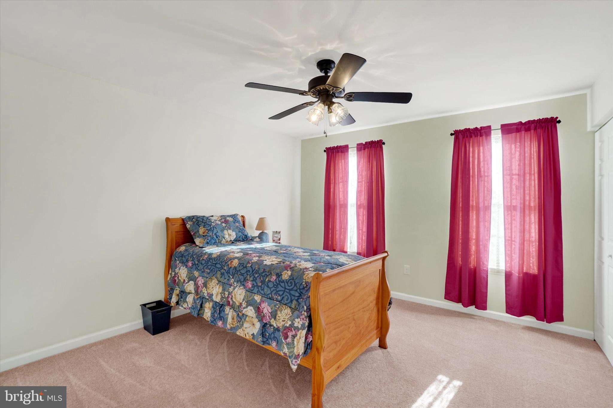 SOUTH POINTE - Residential