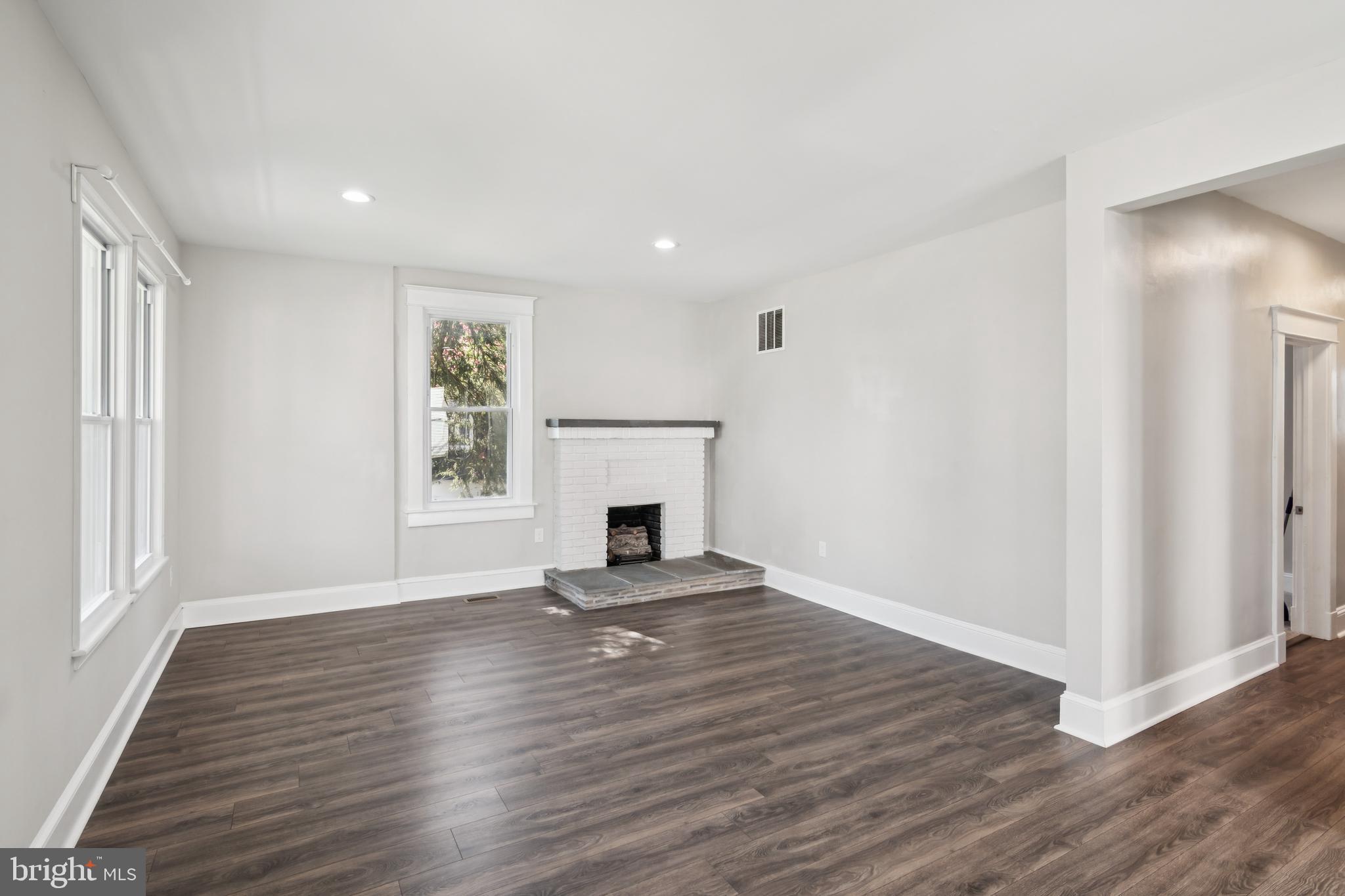 3103 BATAVIA AVENUE