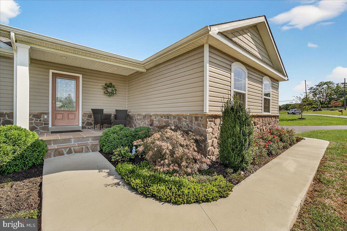 4738 OLD MIDDLETOWN ROAD