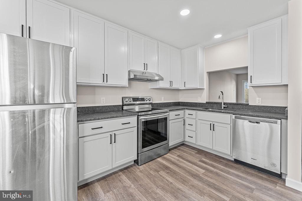 VILLAGES OF SALEM STATION - Residential