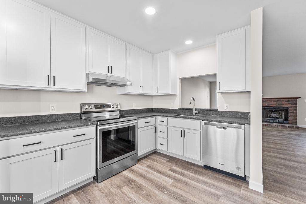 VILLAGES OF SALEM STATION - Residential