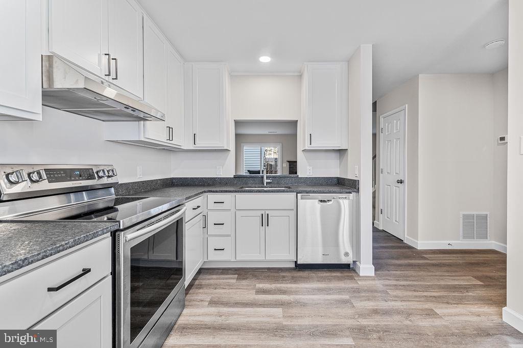 VILLAGES OF SALEM STATION - Residential