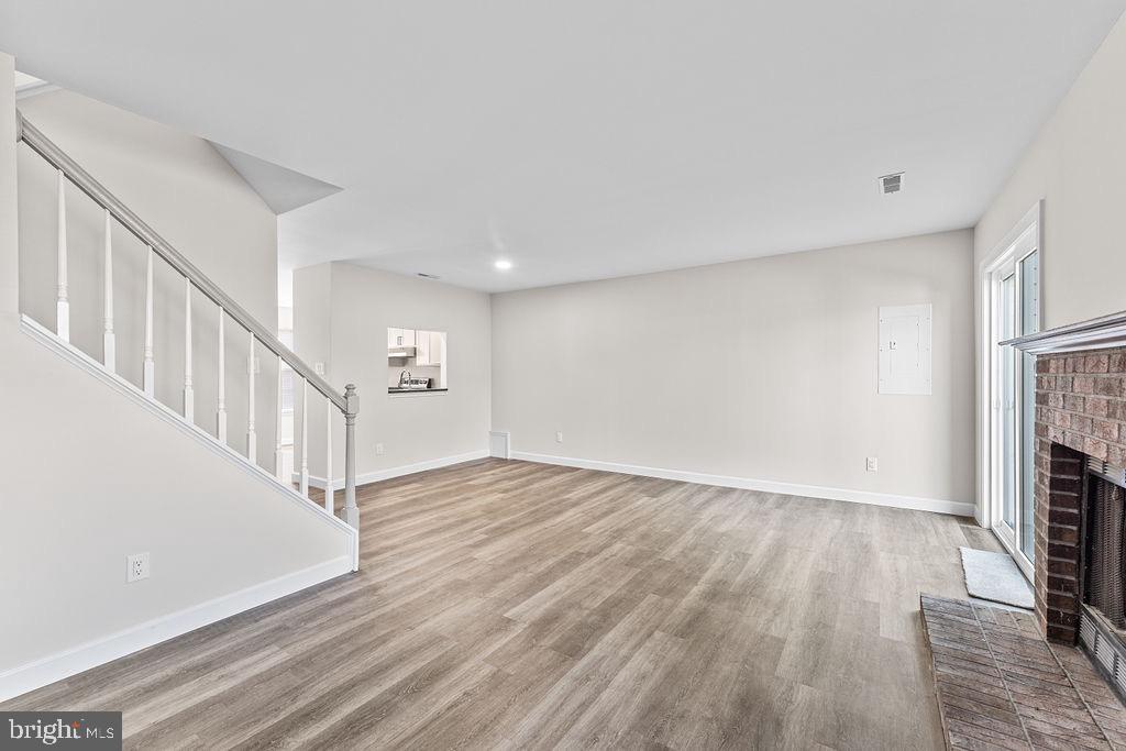 VILLAGES OF SALEM STATION - Residential