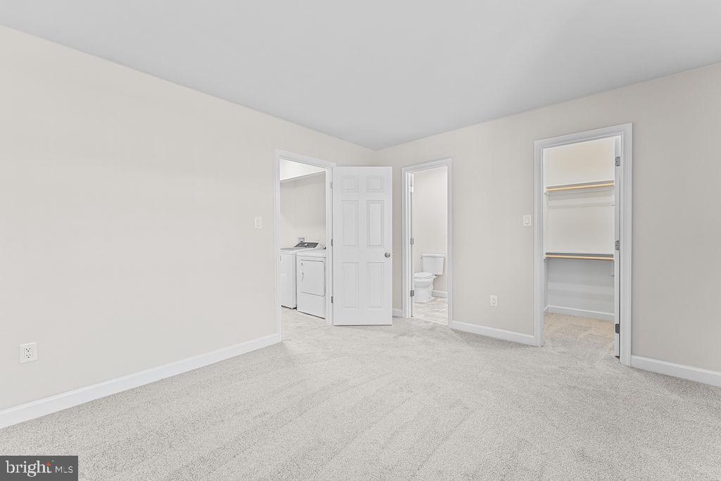 VILLAGES OF SALEM STATION - Residential