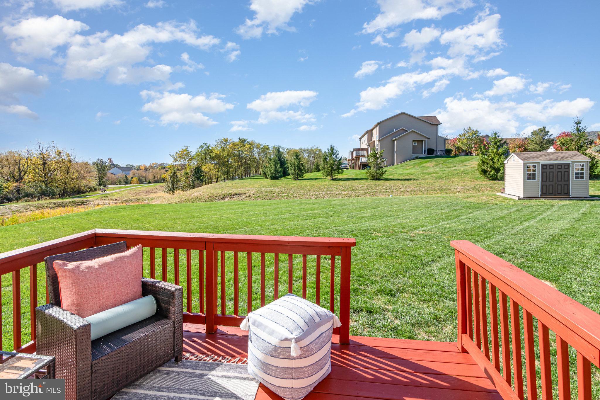 AUTUMN OAKS - Residential