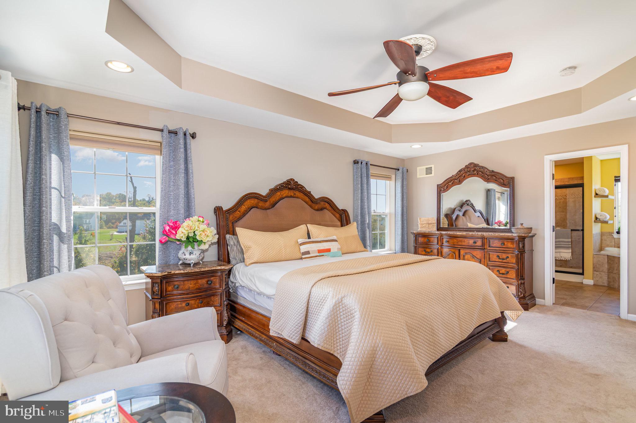 AUTUMN OAKS - Residential