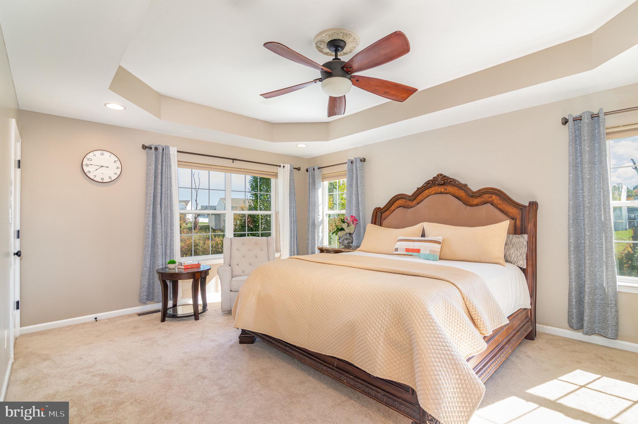 AUTUMN OAKS - Residential