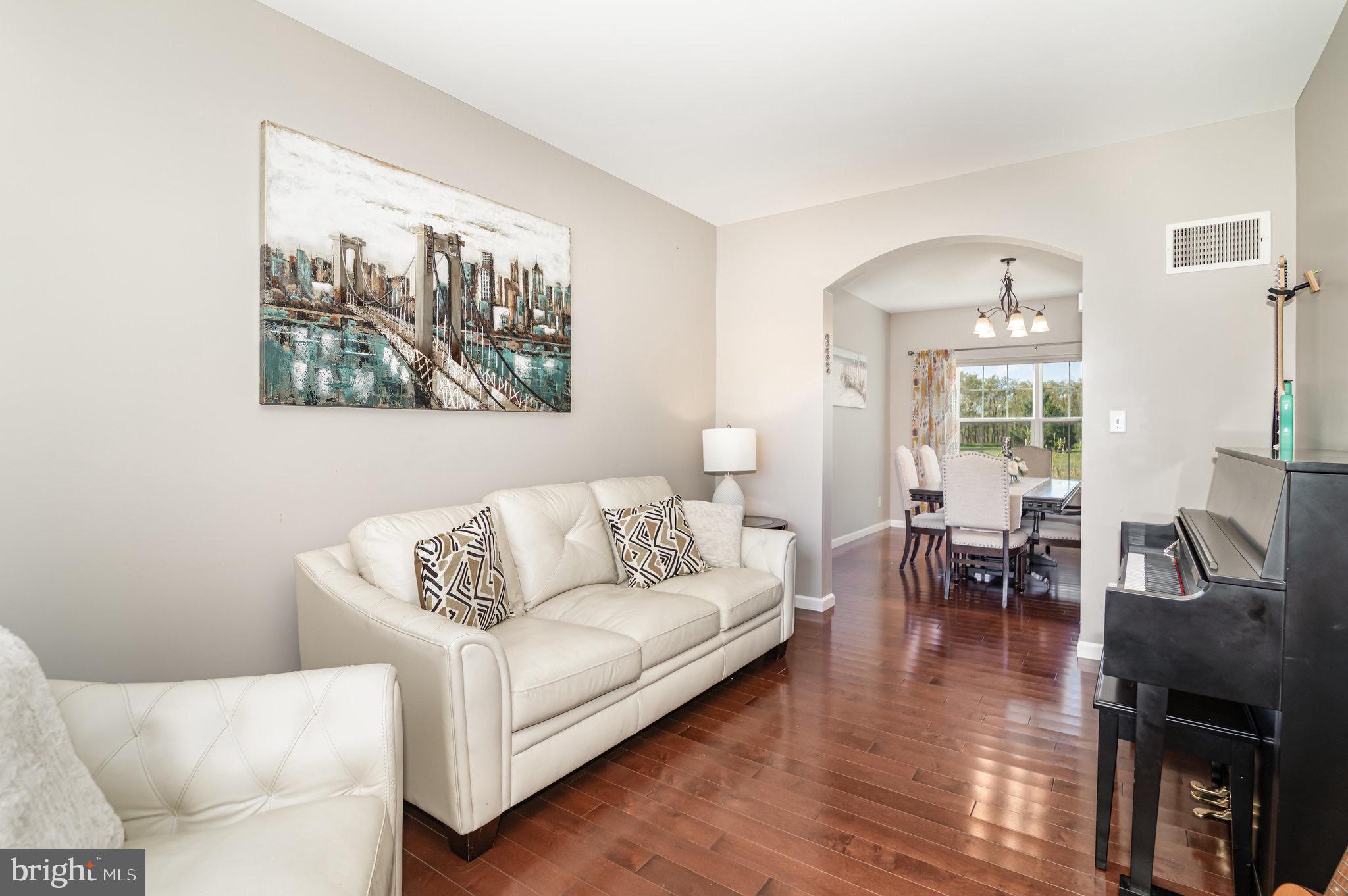 2786 SILVER MAPLE DRIVE