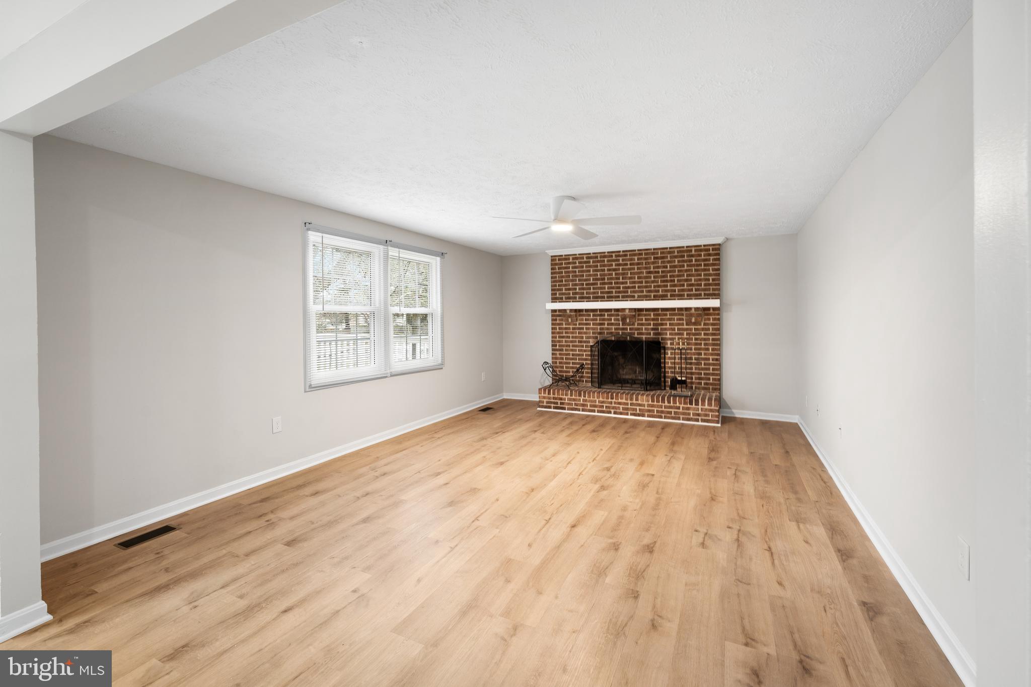 MILL CREEK SOUTH - Residential Lease