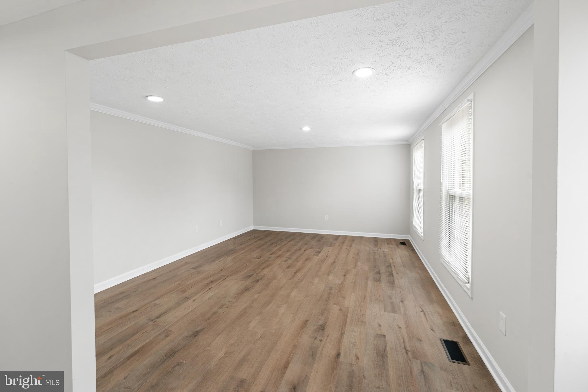 MILL CREEK SOUTH - Residential Lease