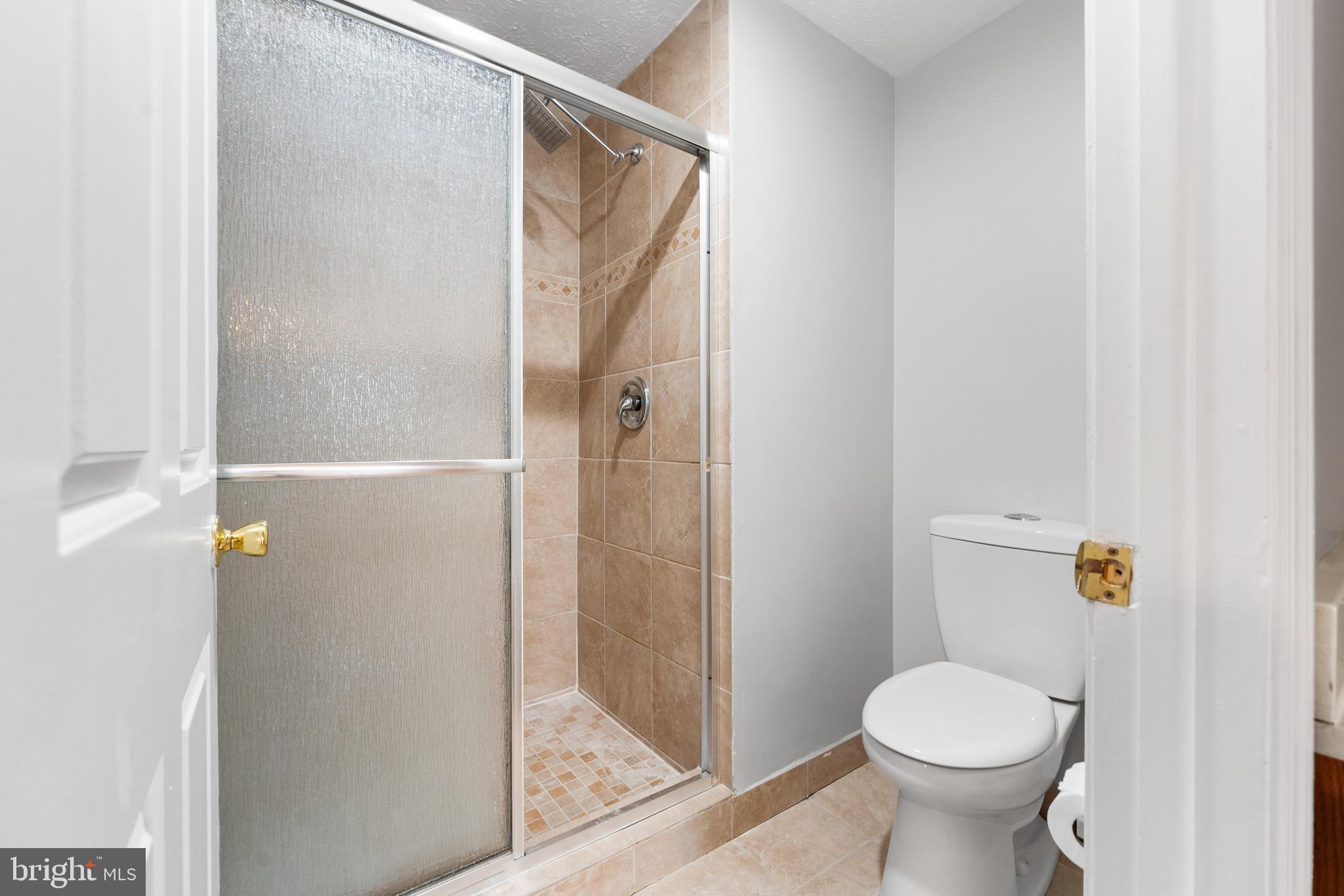 MILL CREEK SOUTH - Residential Lease