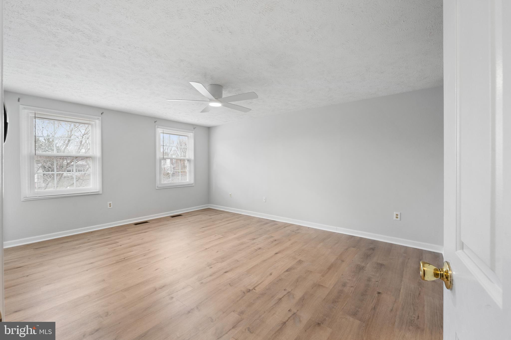 MILL CREEK SOUTH - Residential Lease