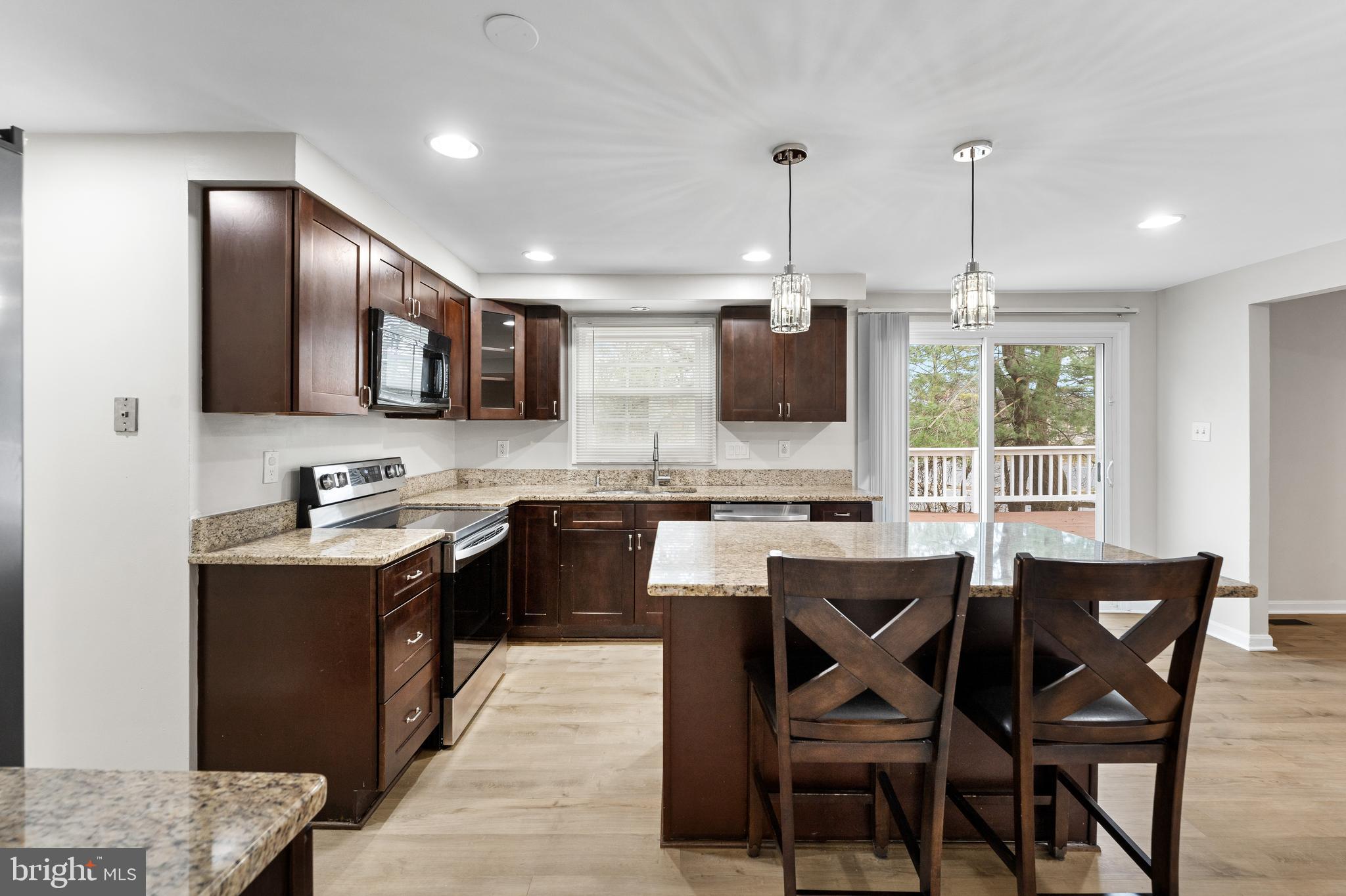 MILL CREEK SOUTH - Residential Lease