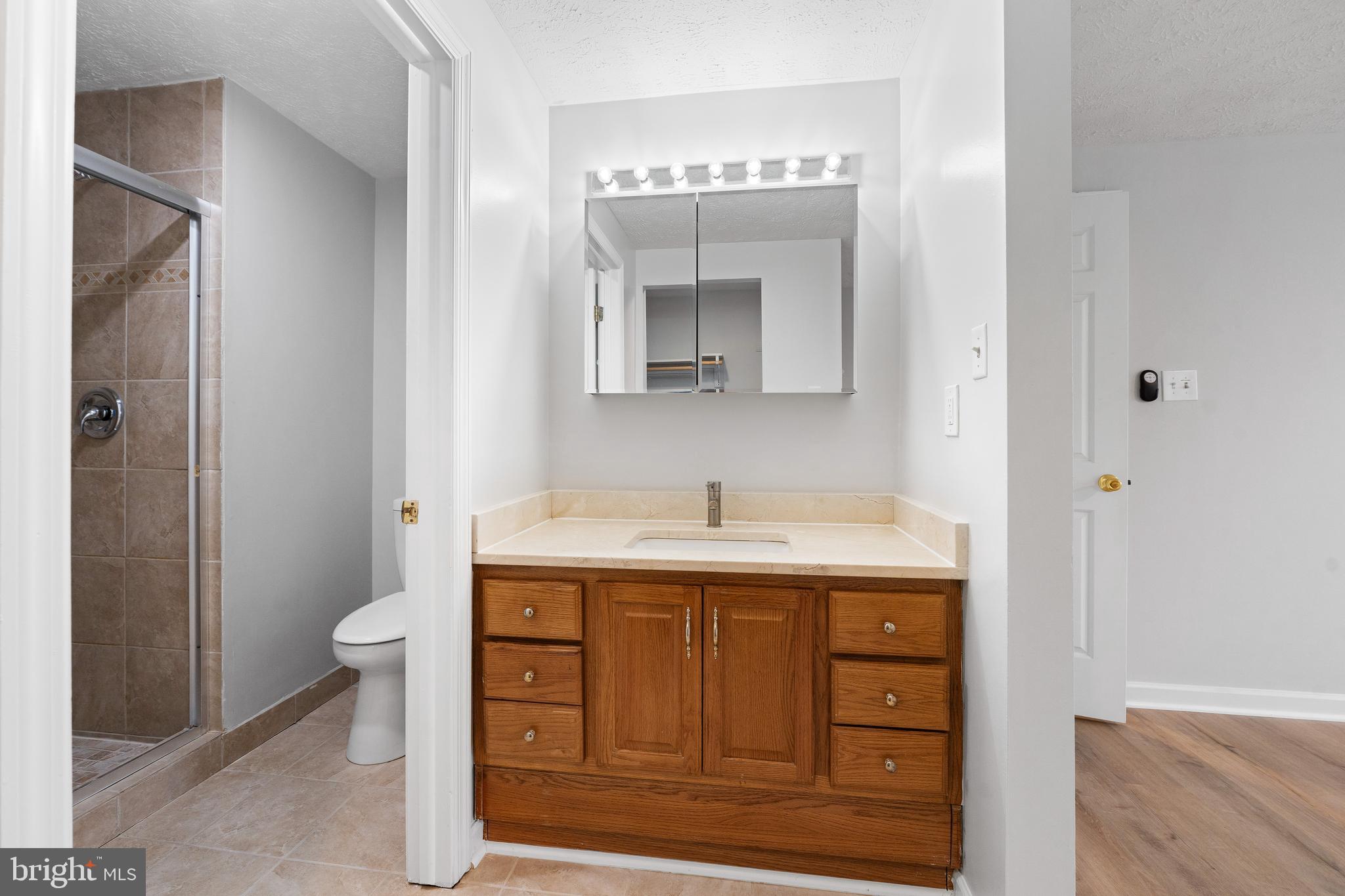 MILL CREEK SOUTH - Residential Lease