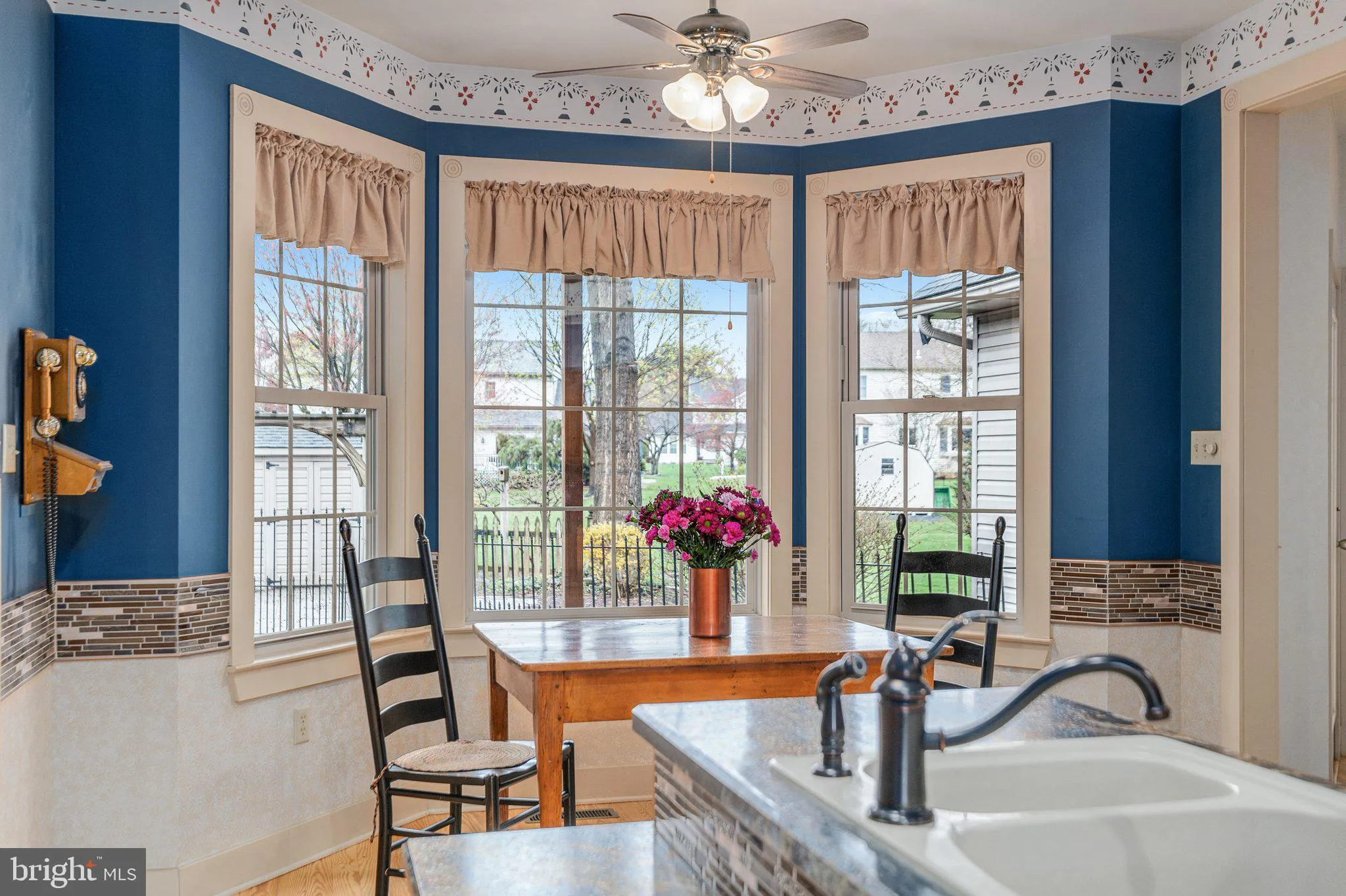 Topton, Pennsylvania 19562, United States, 3 Bedrooms Bedrooms, ,4 BathroomsBathrooms,Residential,Pending,106284