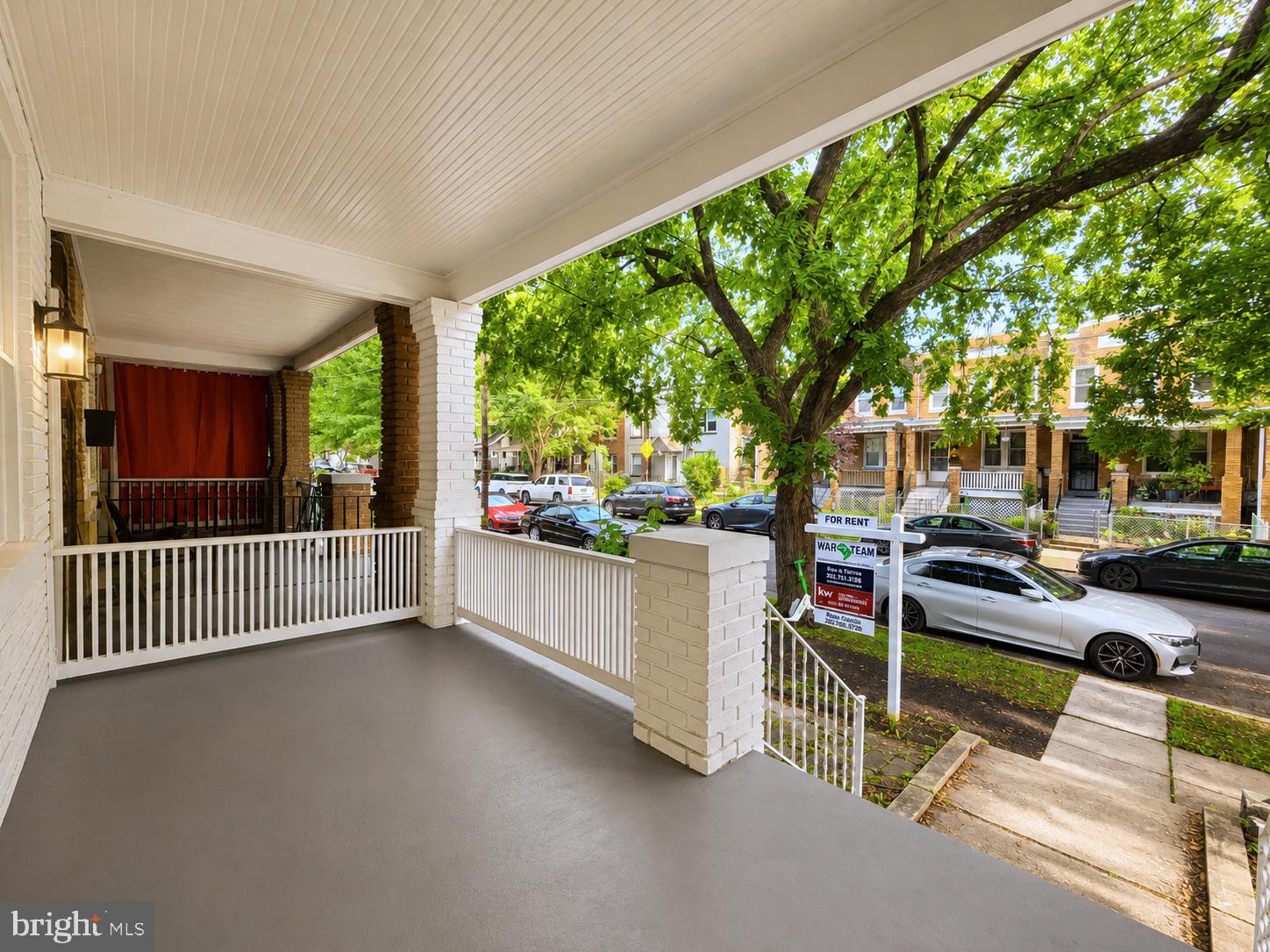 1426 S SE