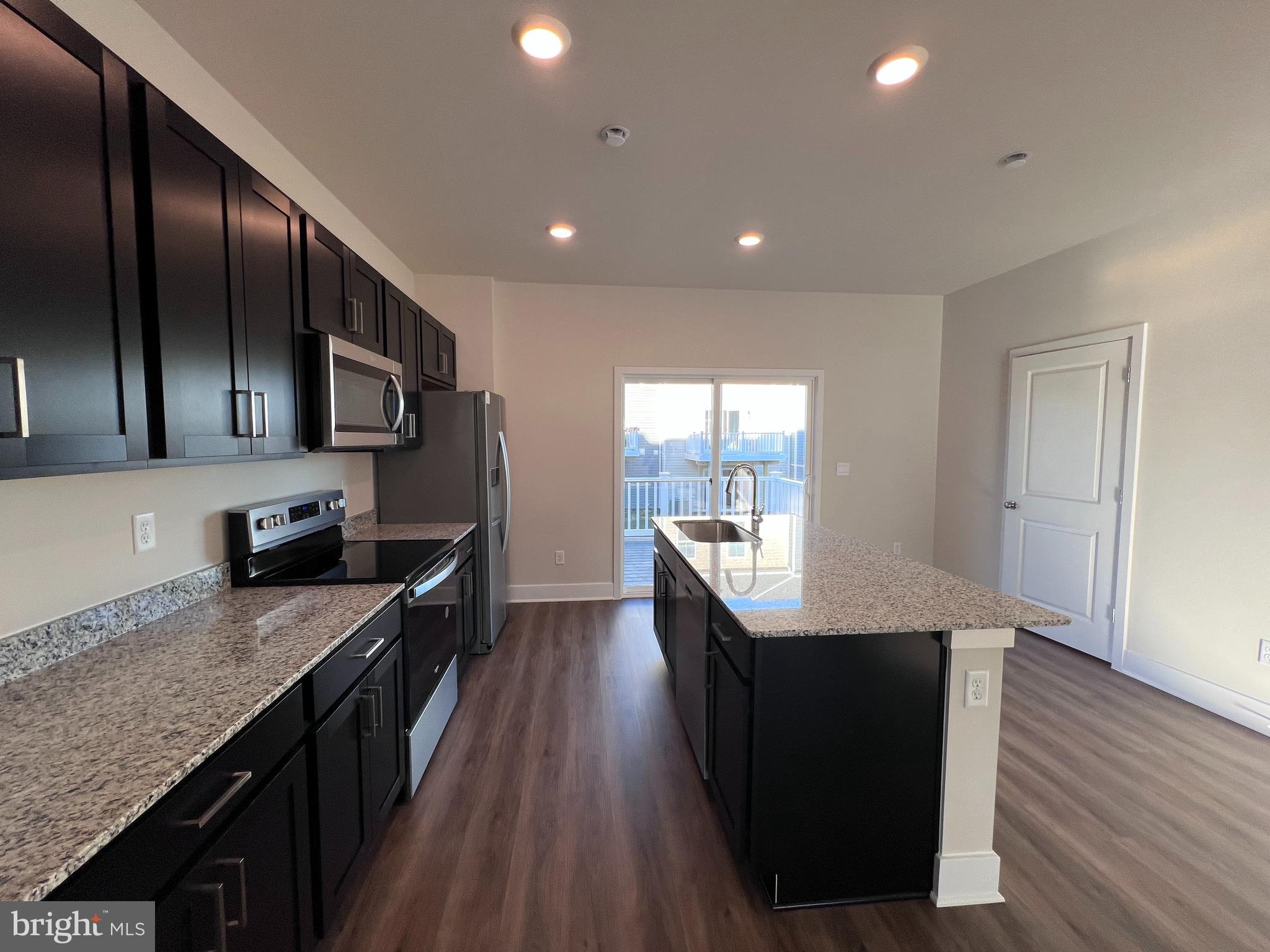 RETREAT AT WINDING CREEK - Residential Lease