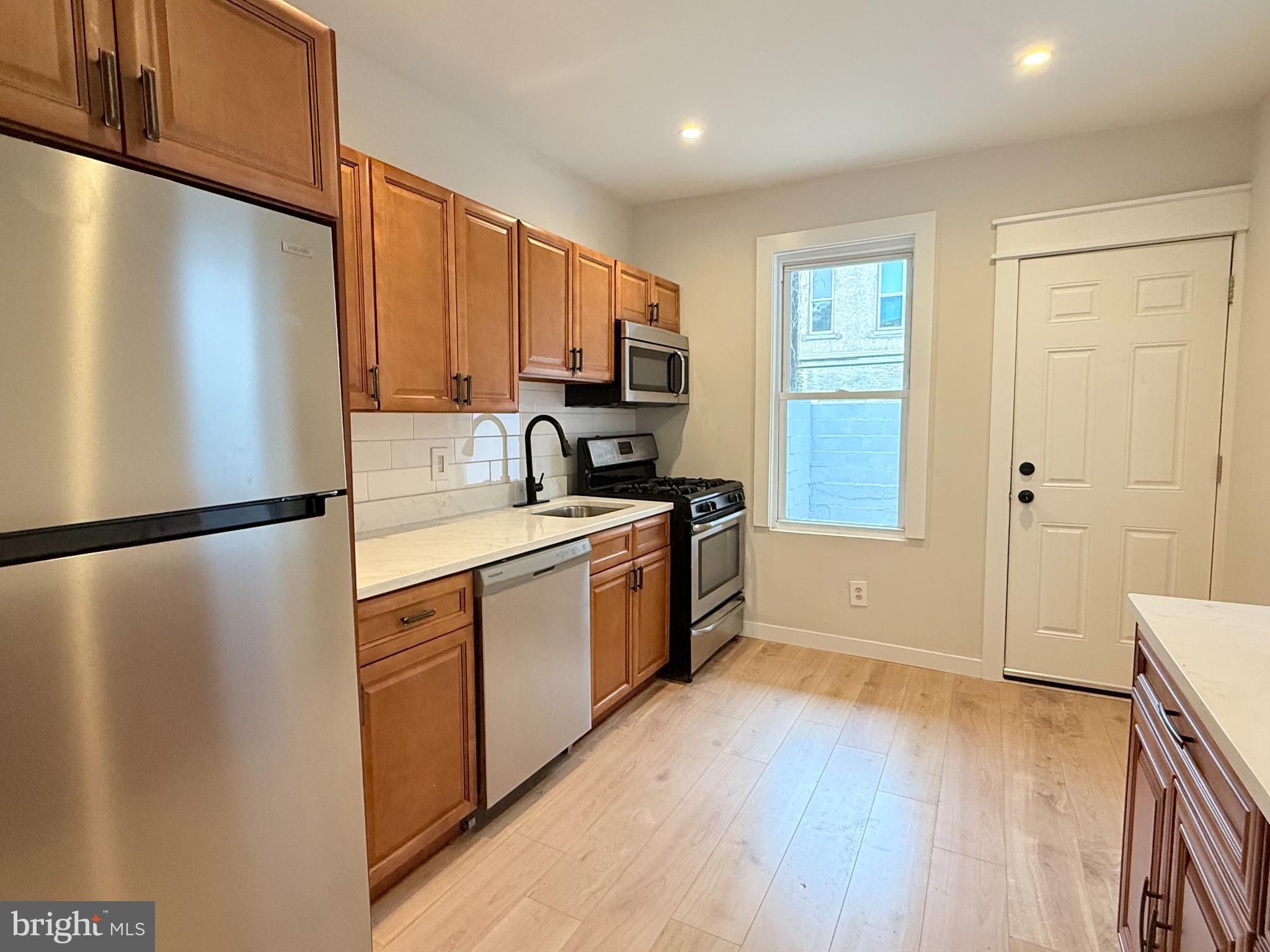 POINT BREEZE - Residential