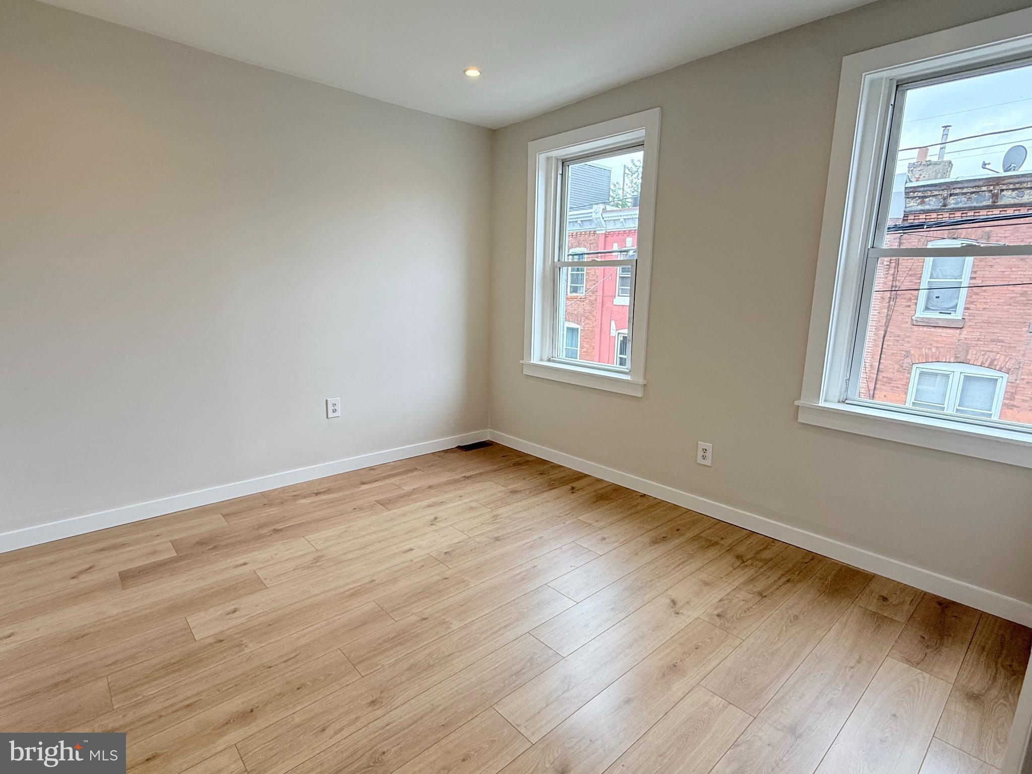 POINT BREEZE - Residential