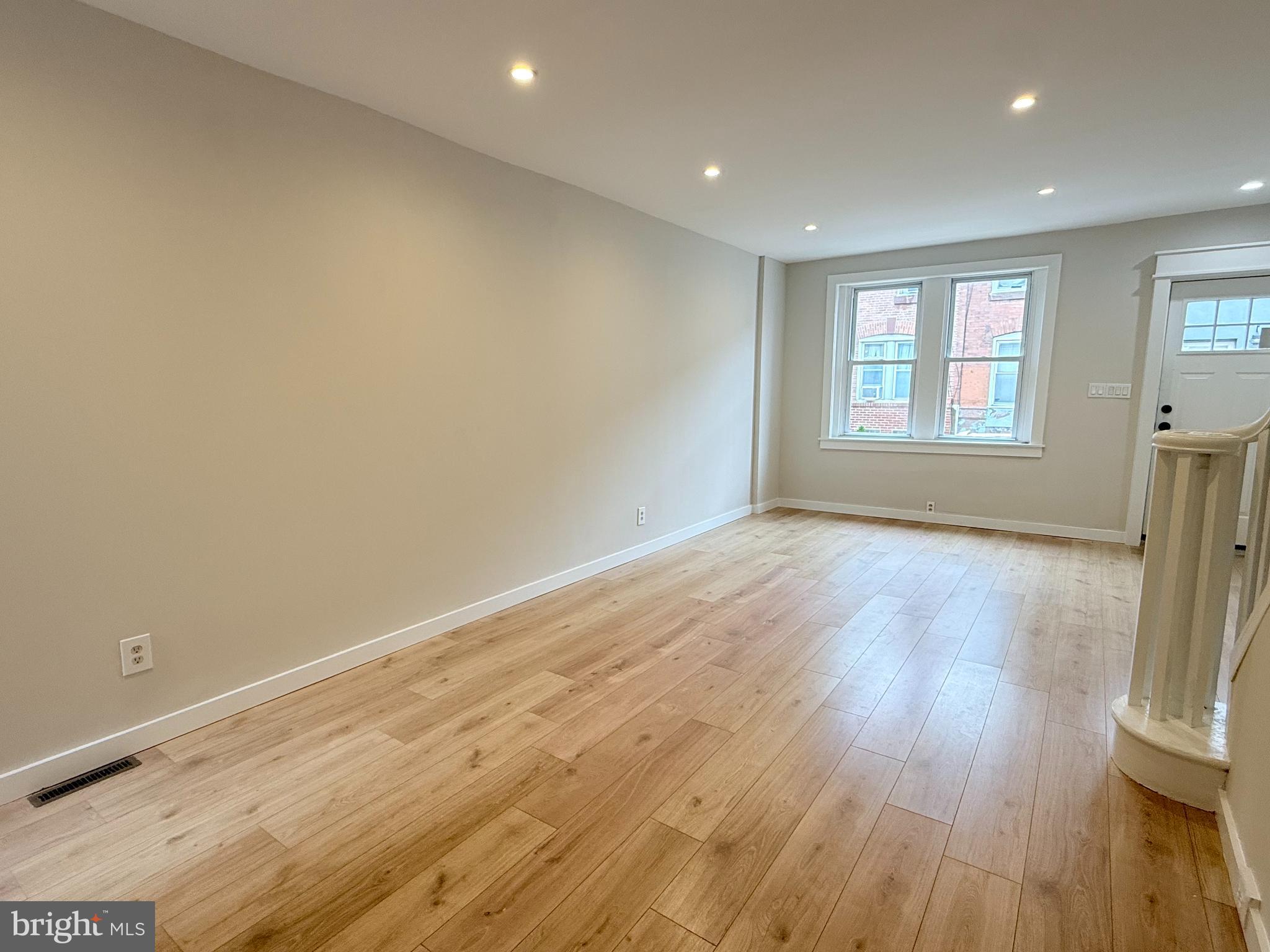 POINT BREEZE - Residential