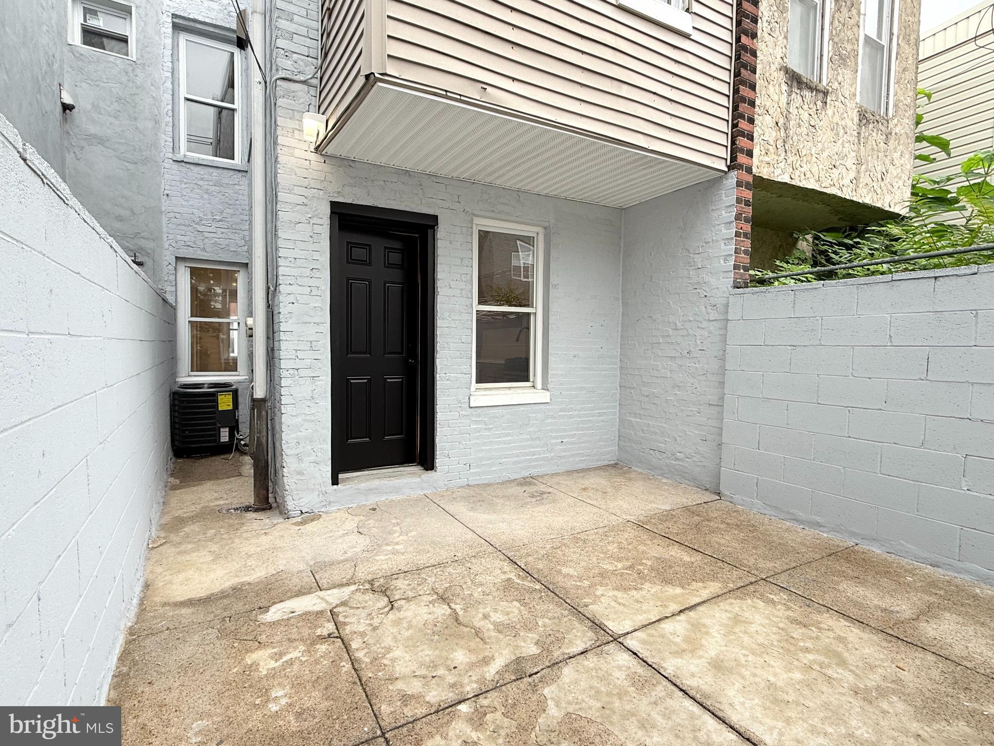 POINT BREEZE - Residential