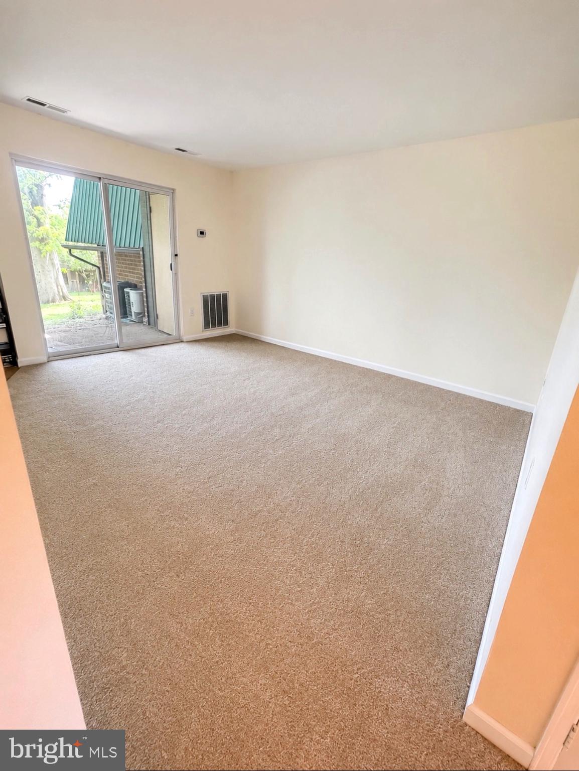 511 MEADOWVIEW LANE 511