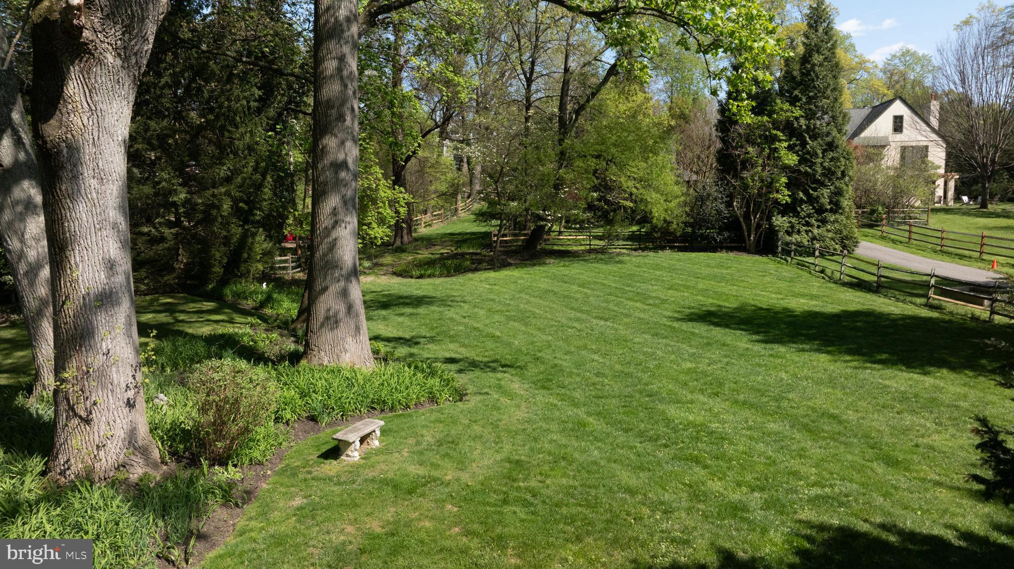 CHESTNUT HILL - Residential