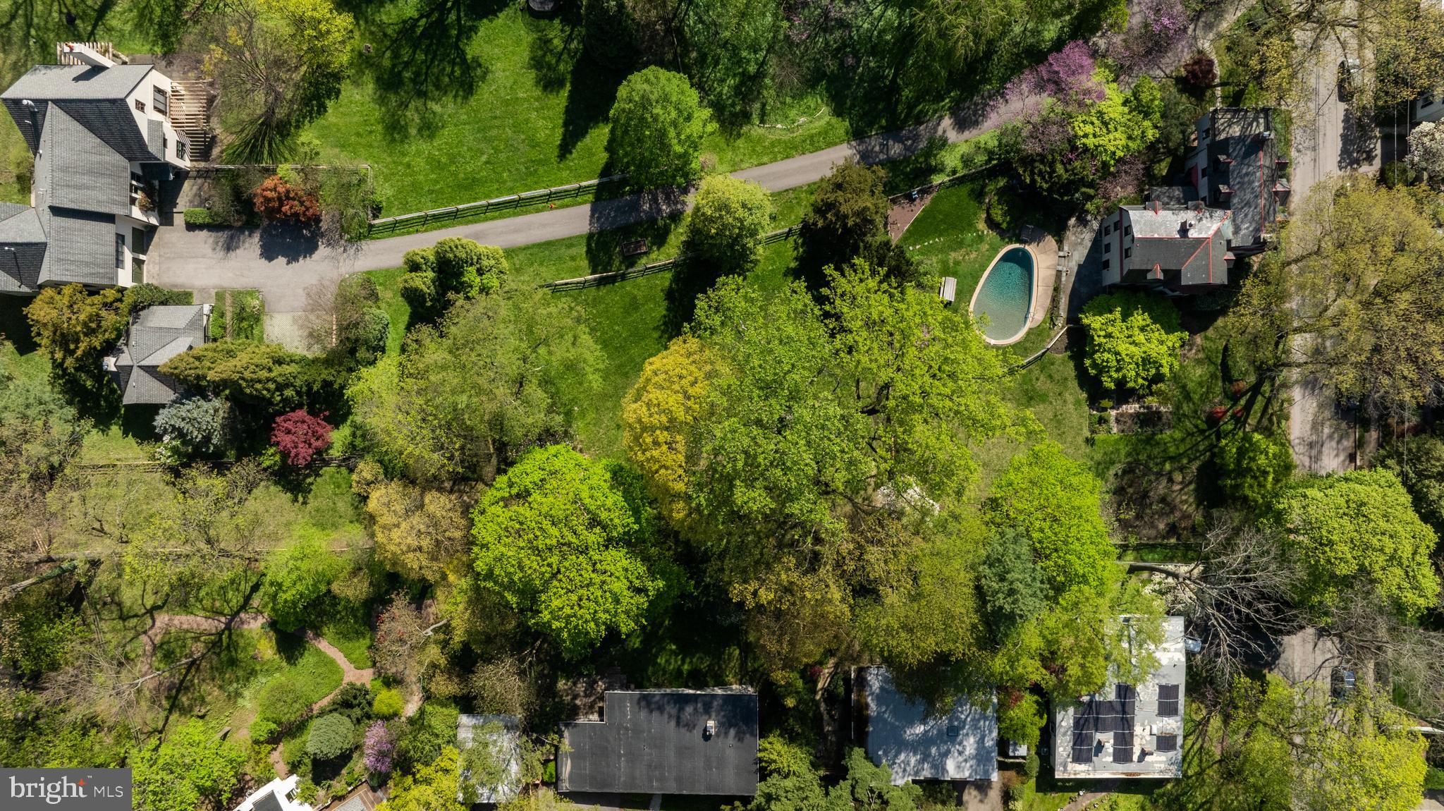 CHESTNUT HILL - Residential