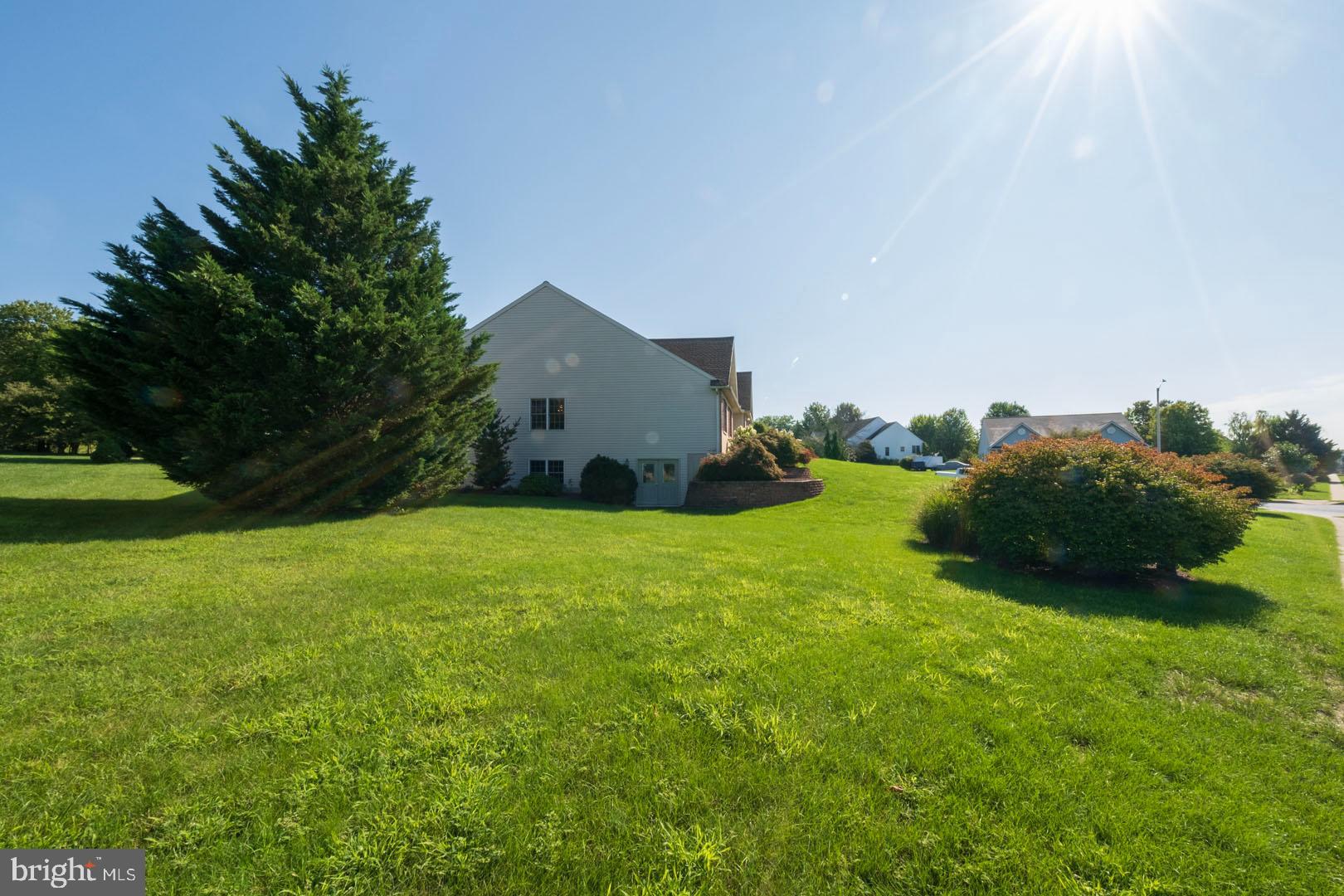 WOODS EDGE - Residential