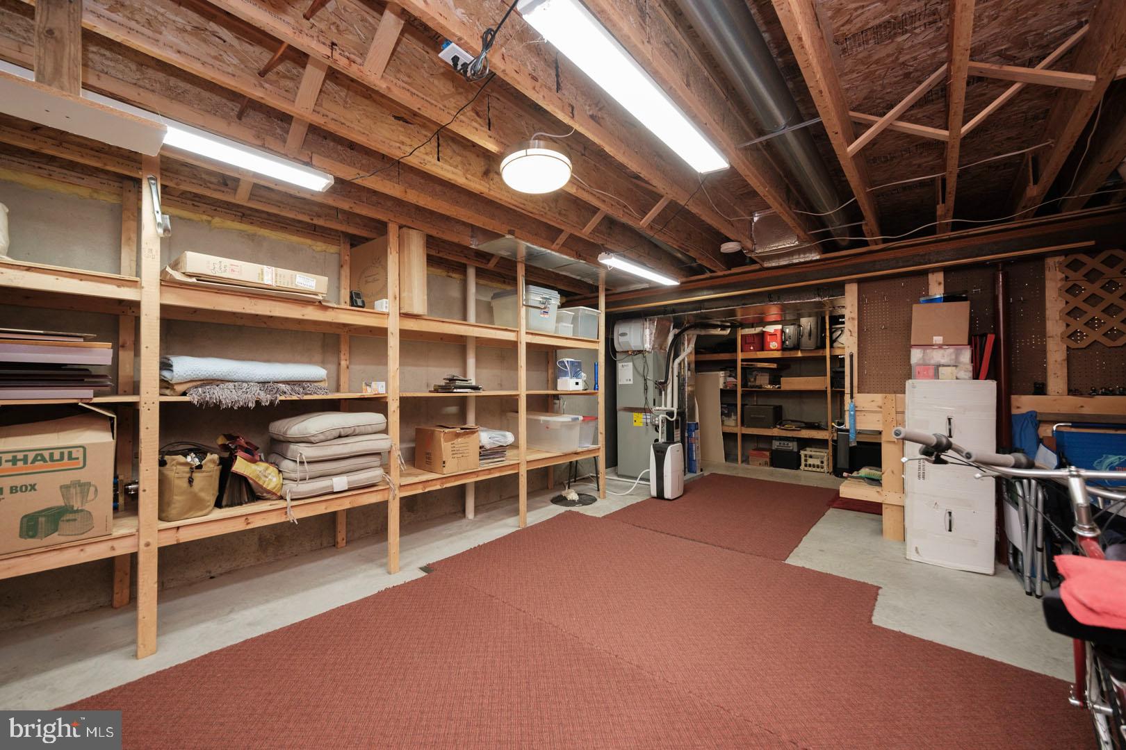 WOODS EDGE - Residential