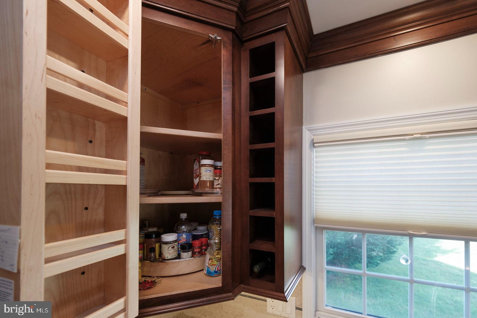 WOODS EDGE - Residential