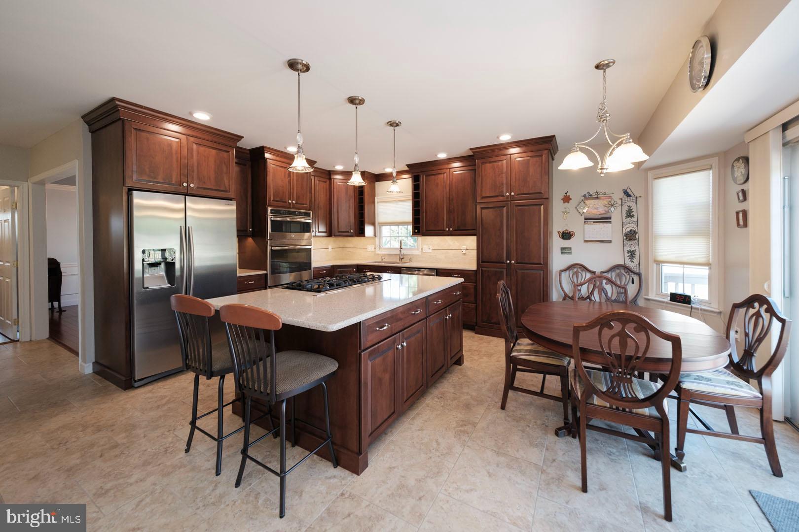 WOODS EDGE - Residential