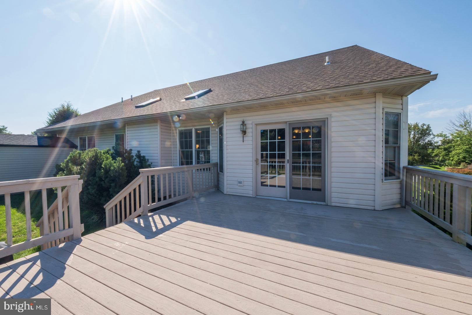 WOODS EDGE - Residential