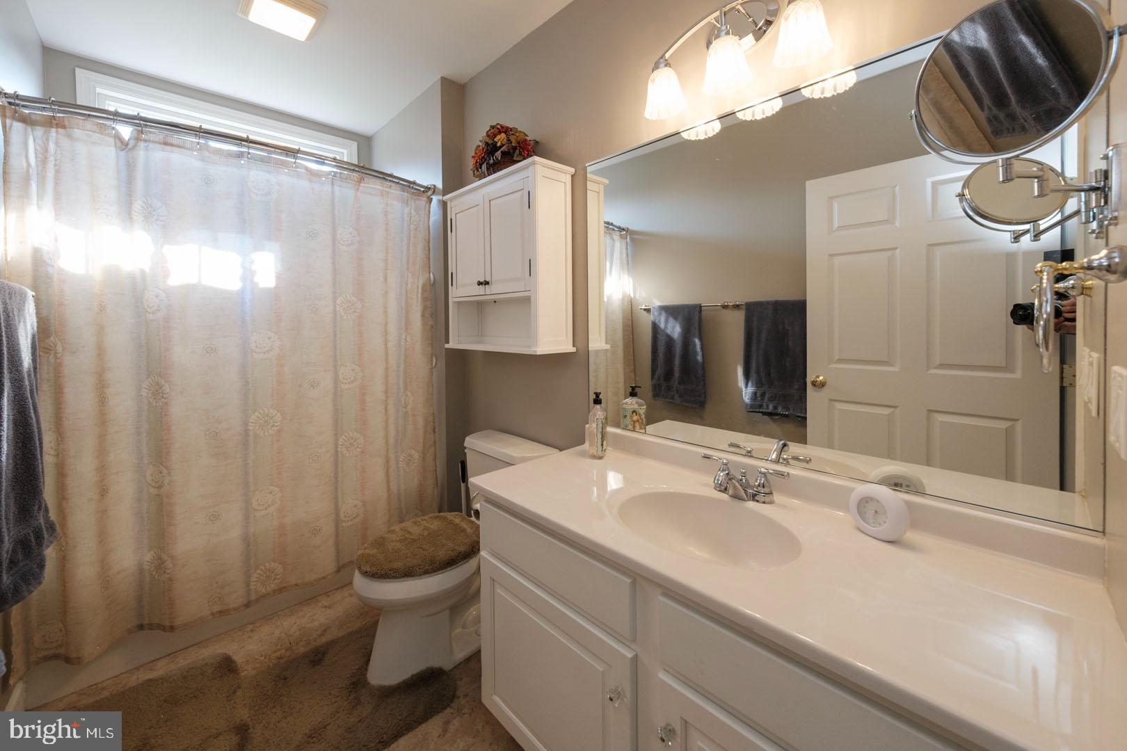 WOODS EDGE - Residential