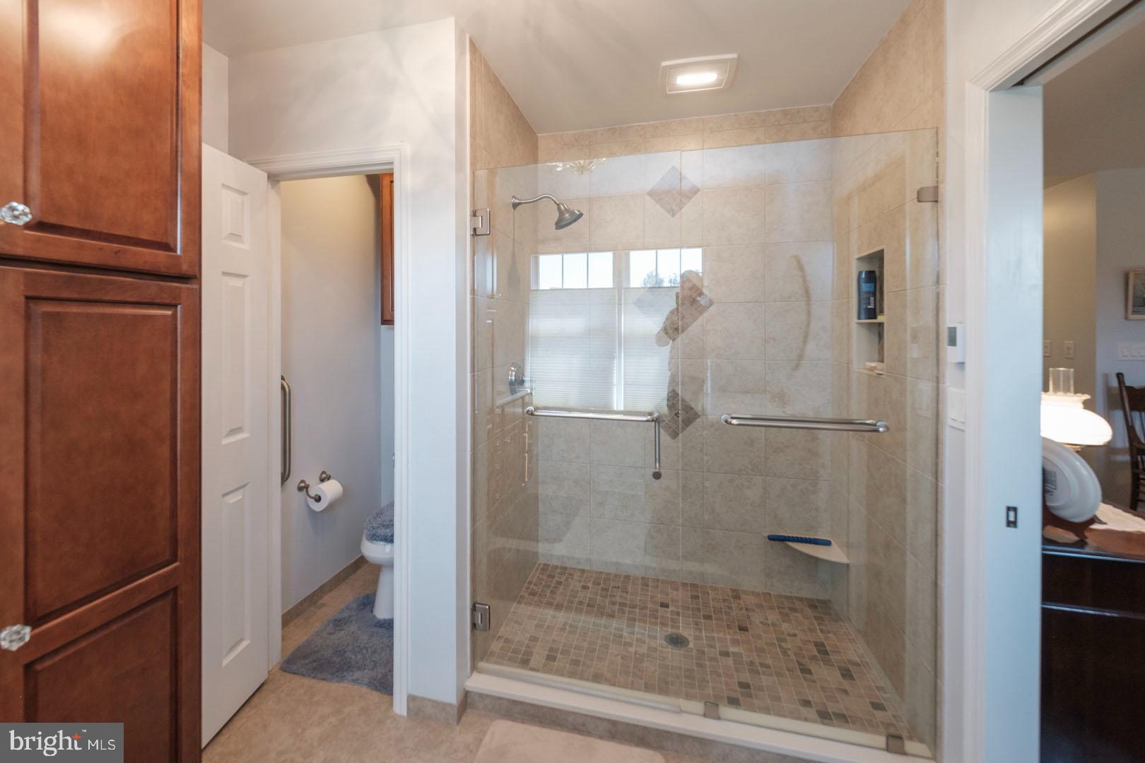 WOODS EDGE - Residential