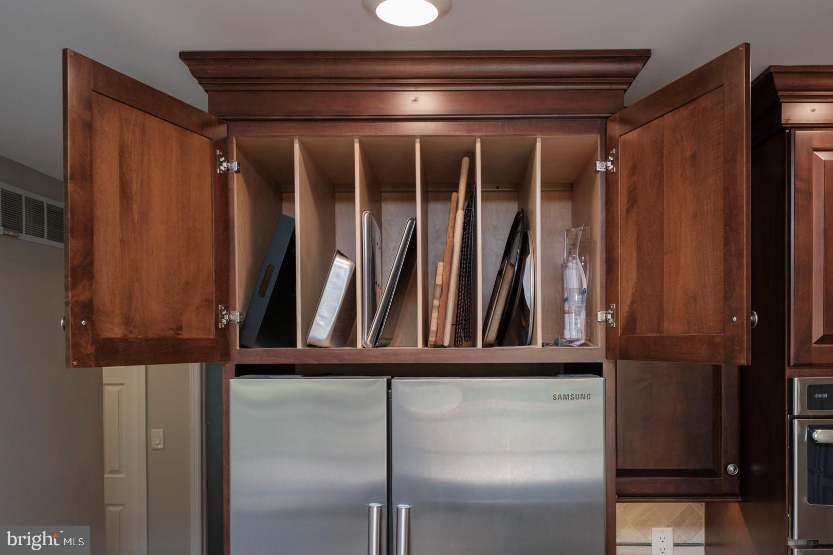 WOODS EDGE - Residential