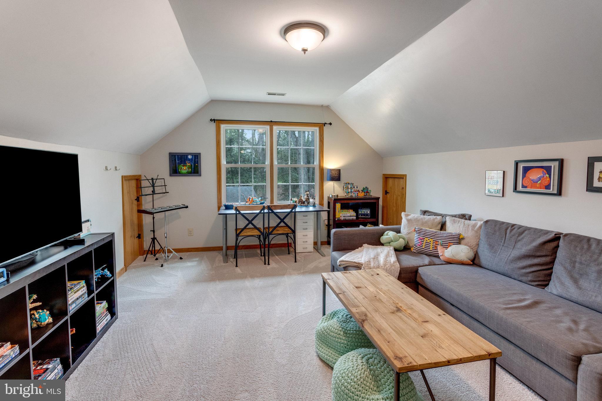 OAKWOOD ESTATES - Residential