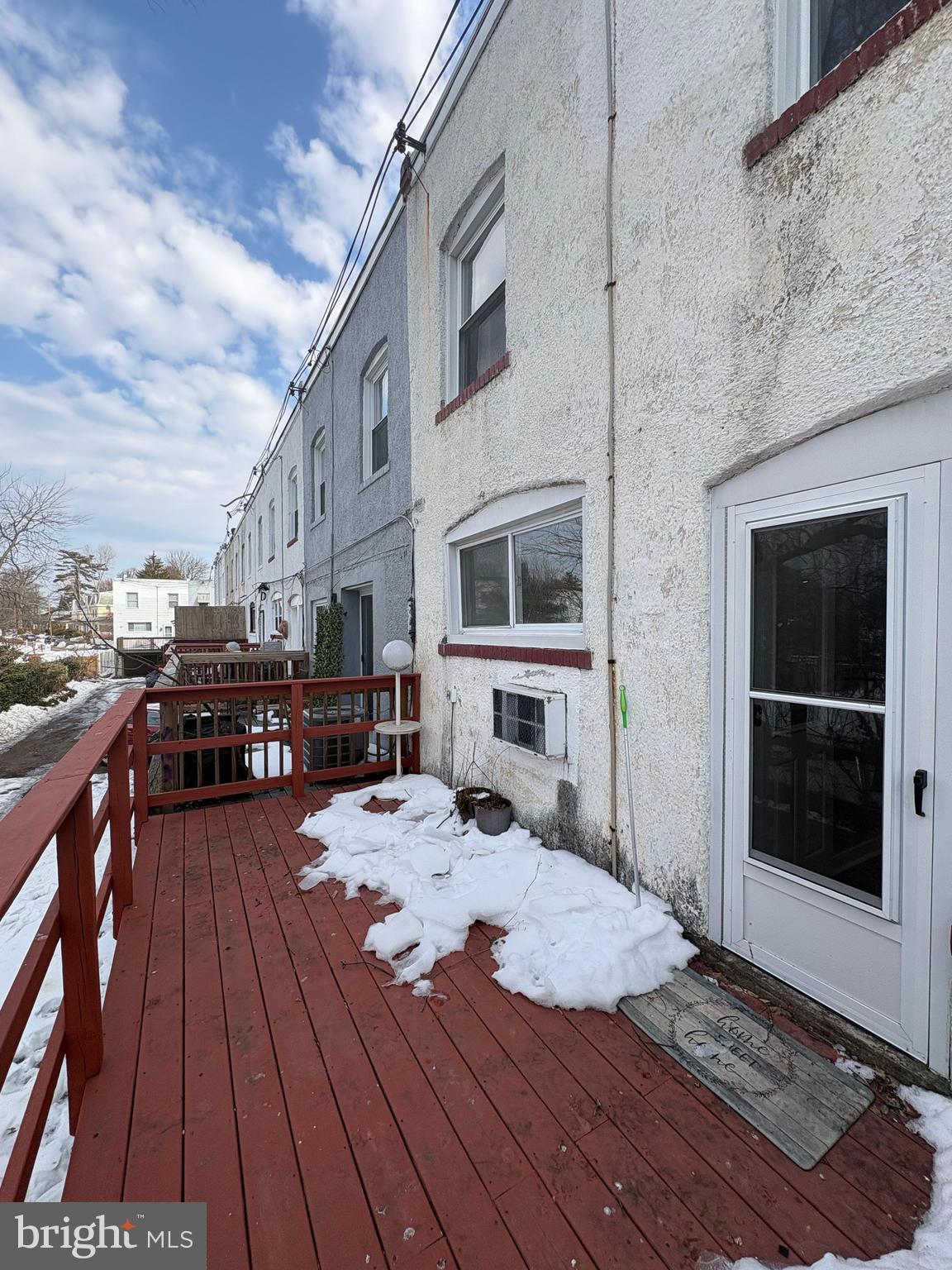 LANDSDOWNE STATION - Residential