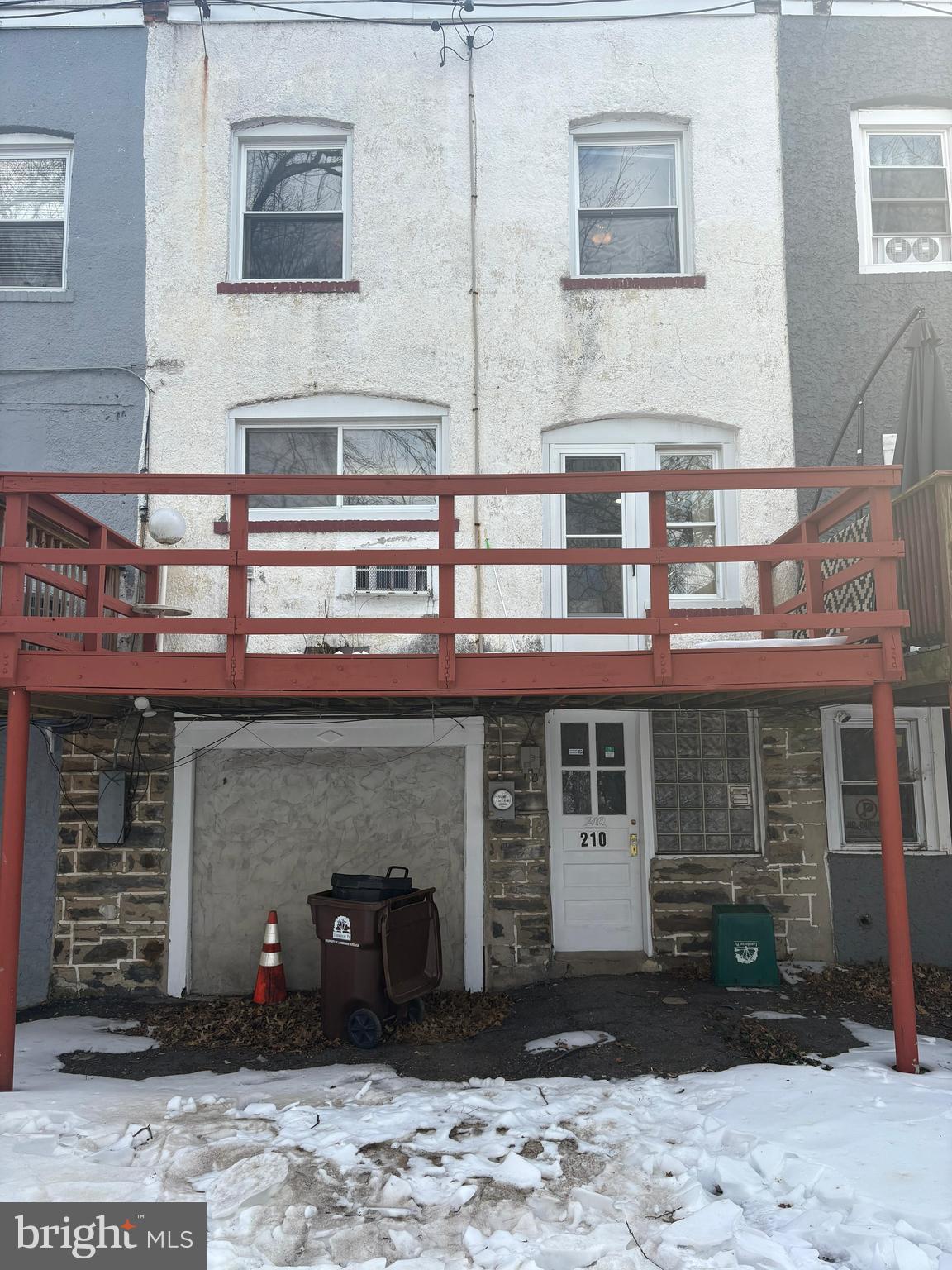 LANDSDOWNE STATION - Residential