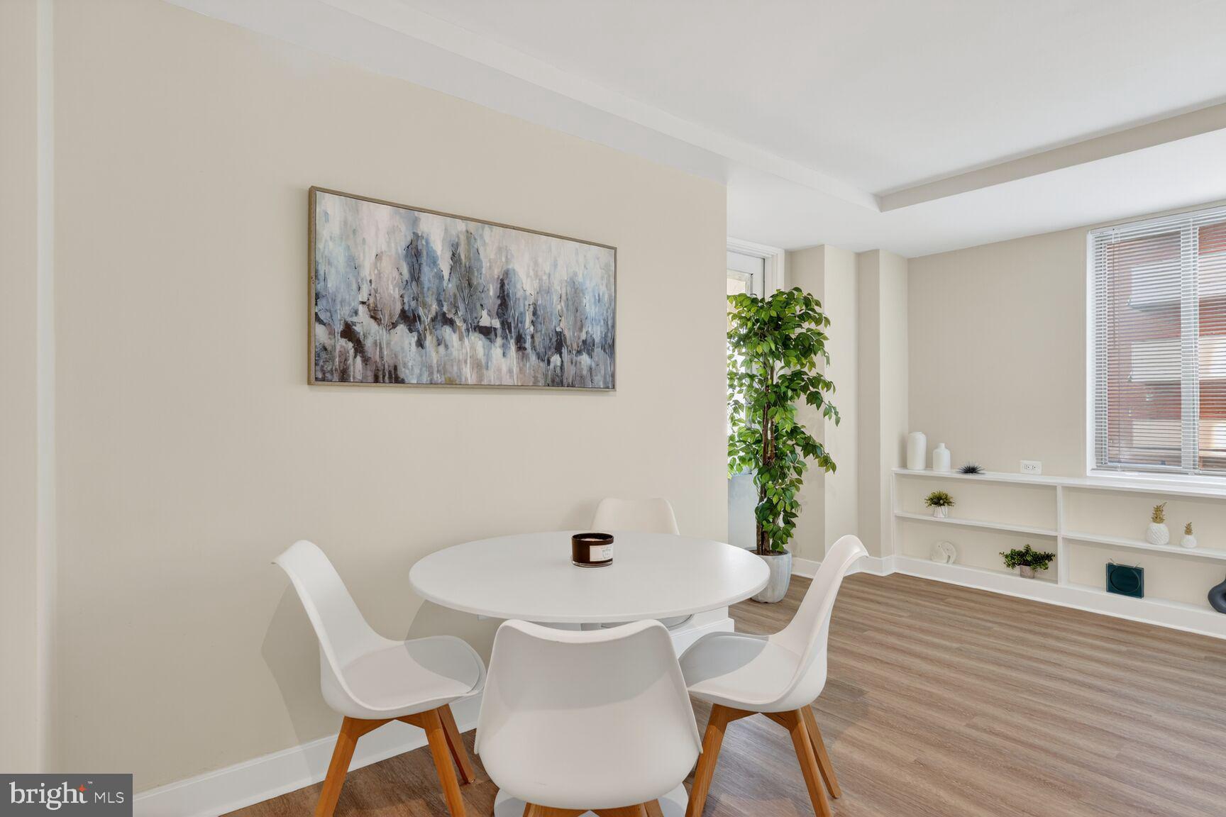 RIVER PLACE NORTH - Residential