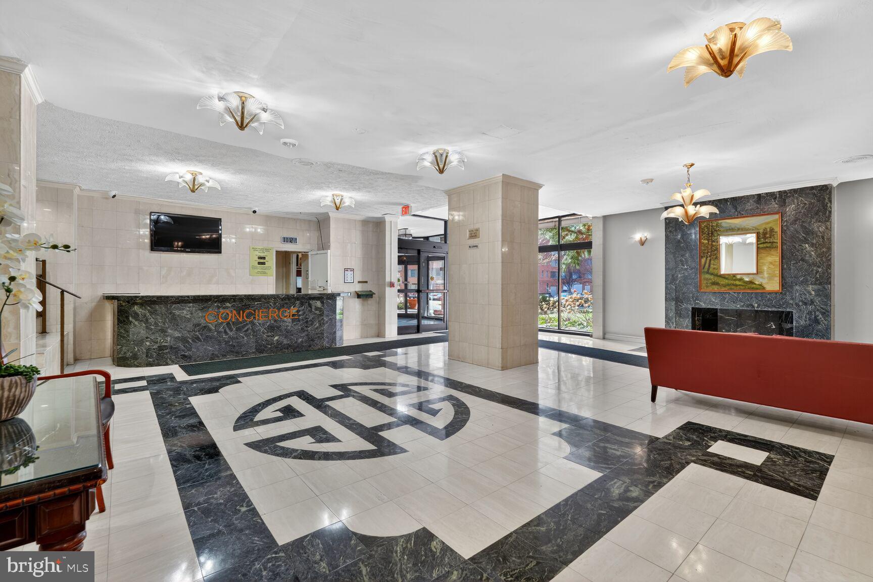 RIVER PLACE NORTH - Residential