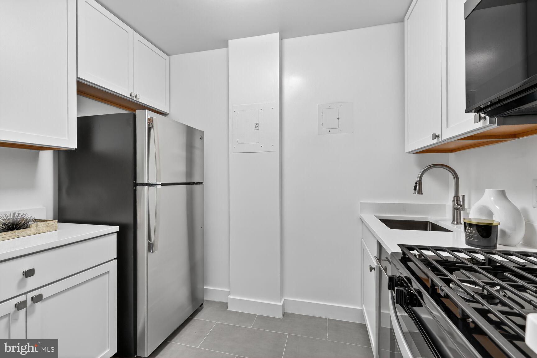 RIVER PLACE NORTH - Residential