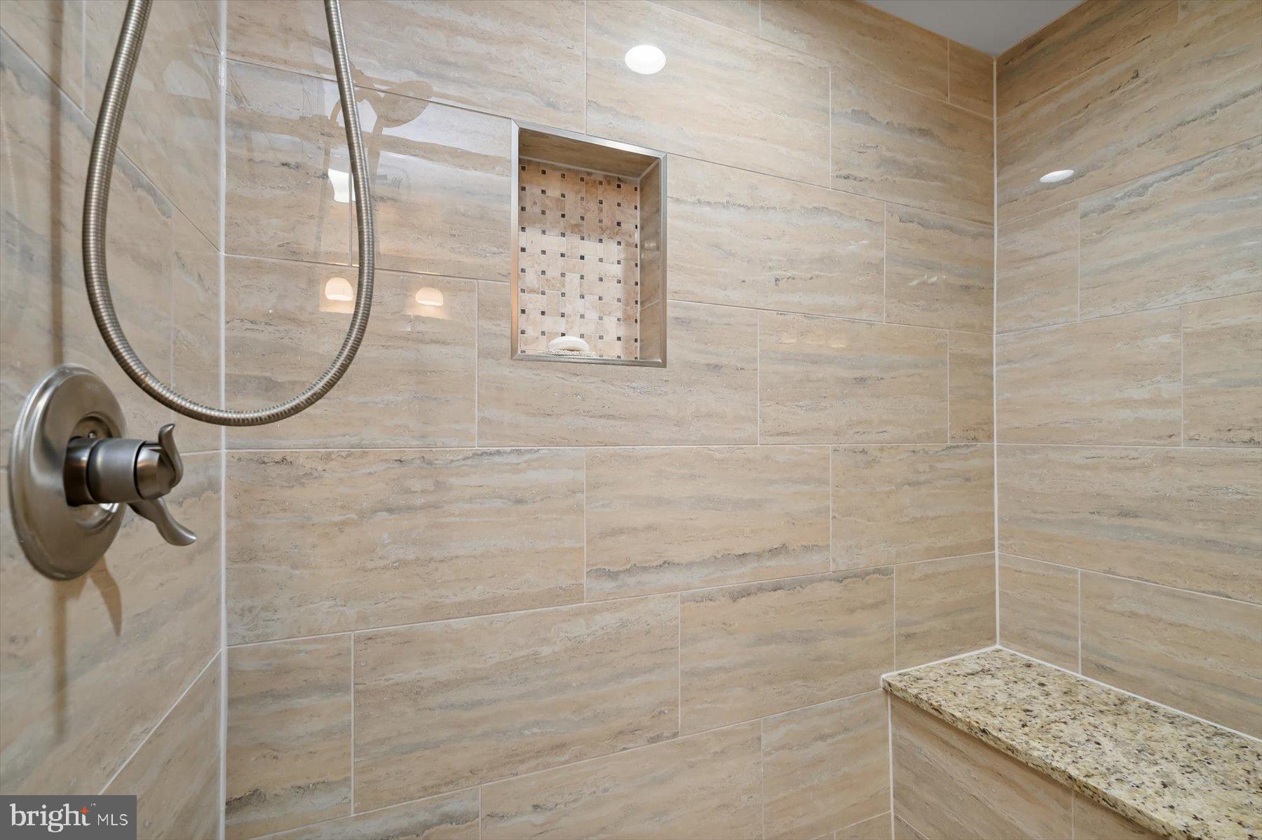 WATERMARK PLACE CONDOMINIUMS - Residential